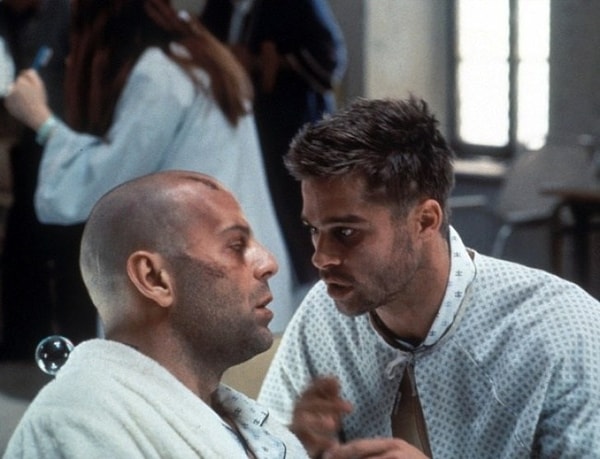 1. 12 обезьян