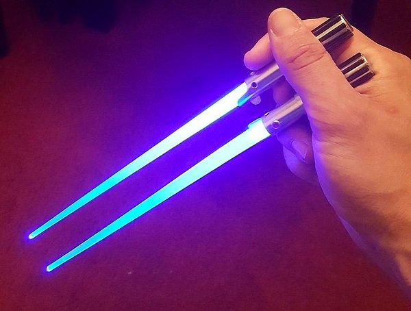 12. Işın kılıcı şeklinde chopstick: