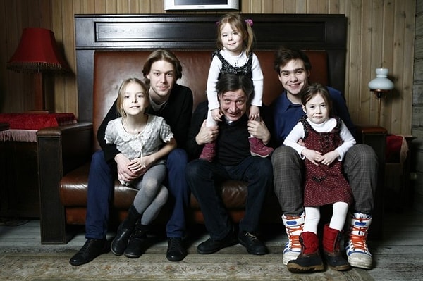 6. Михаил Ефремов