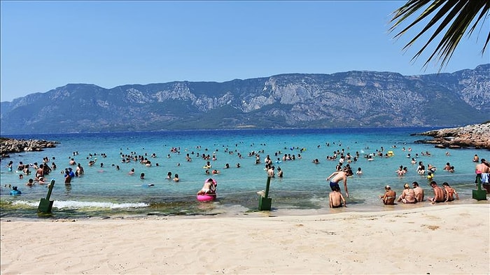 Antalya'da Suriyeli Sığınmacılara Yönelik Plaj Yasağı Reddedildi