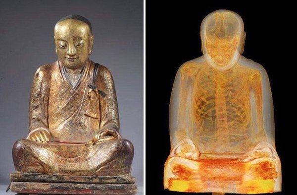 9. Bin yıllık Buda heykelinin içinde aslında bir mumya varmış!