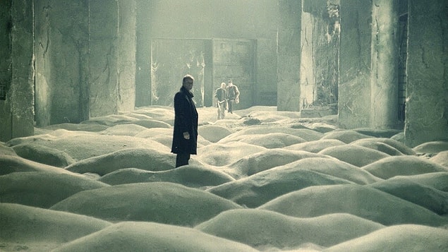 8. İz Sürücü (1979) Stalker