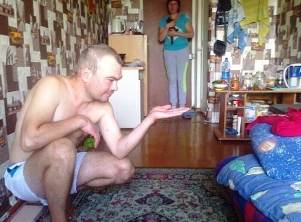 10. Когда любимая - пушинка, и ты можешь удержать её на ладошке...