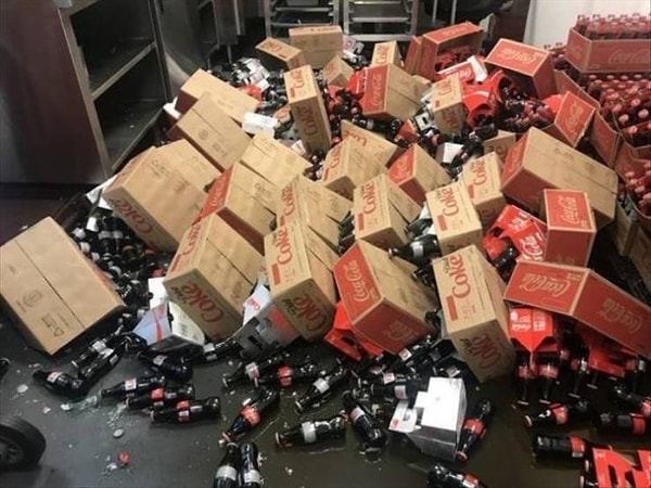 30. Приходишь такой на работу: