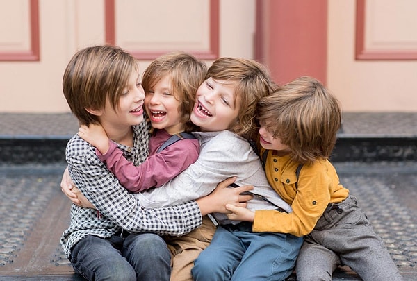 У вас трое братьев/сестер!