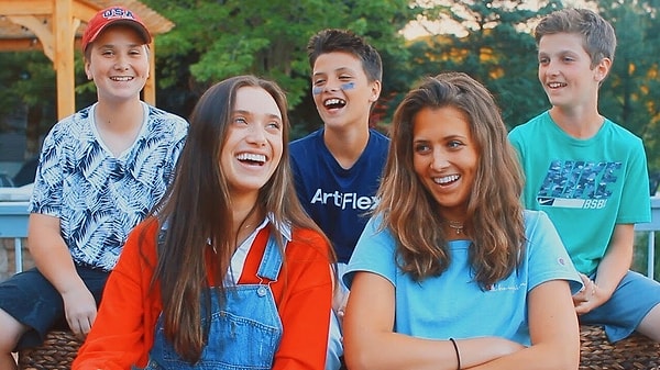 У вас 4+ братьев/сестер!