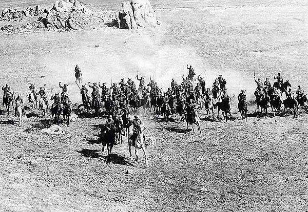 1921 - Yunan Ordusu'nun taarruzuyla Kütahya-Eskişehir muharebeleri başladı.