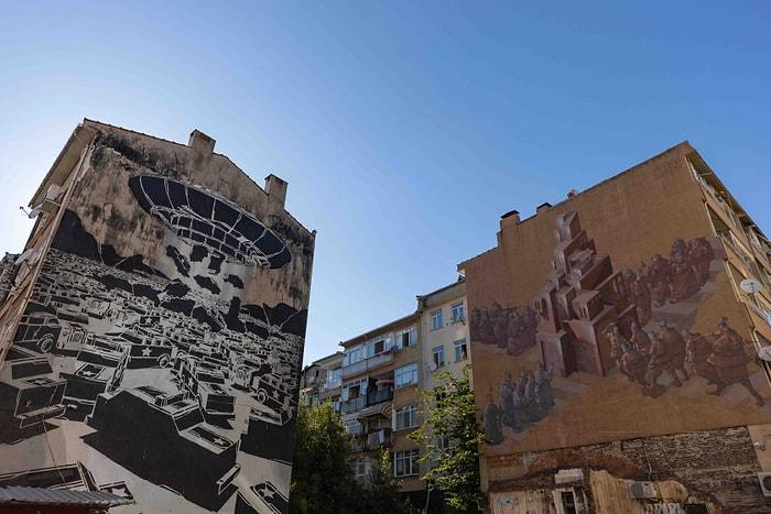 Modern Sanat ve Tarih İç İçe: Gezerken Kaybolmak İsteyeceğiniz Yeldeğirmeni Sokakları İçin 'Kaybolmama' Rehberi