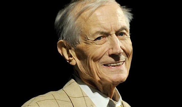 11. Евгений Евтушенко - номинант Нобелевской премии по литературе ... года.