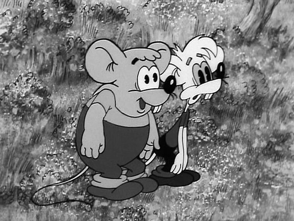 5. Футболки какого цвета были на мышах, которые вредили коту Леопольду?