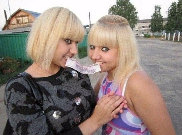 5. Вот они, сельские львицы, охочие до большой наживы и гламура