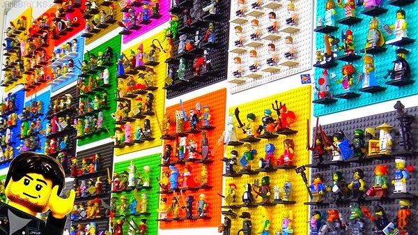 14. Lego minifigürlerinin sayısı dünyadaki insan sayısından fazladır.