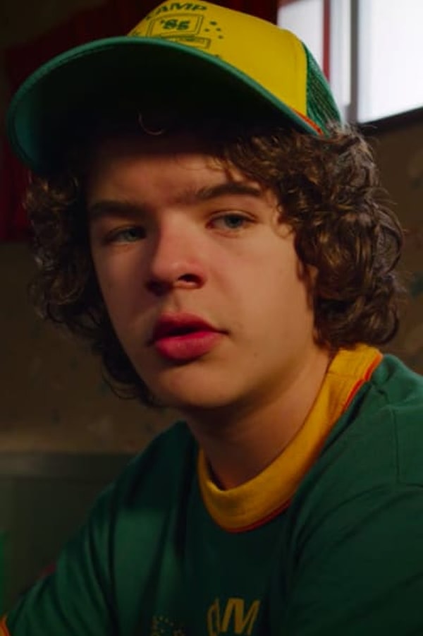 6. Дастин Хендерсон