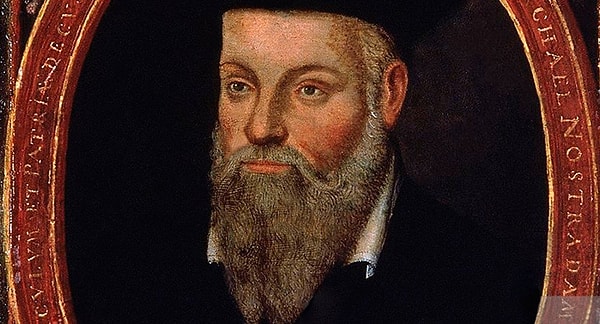 10. При дворе какой королевы служил астролог Мишель Нострадамус?