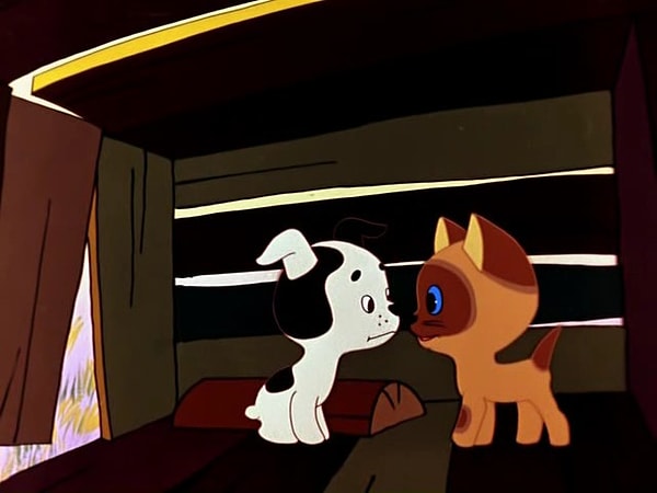 7. На какую кличку откликался щенок-друг котенка по имени Гав?