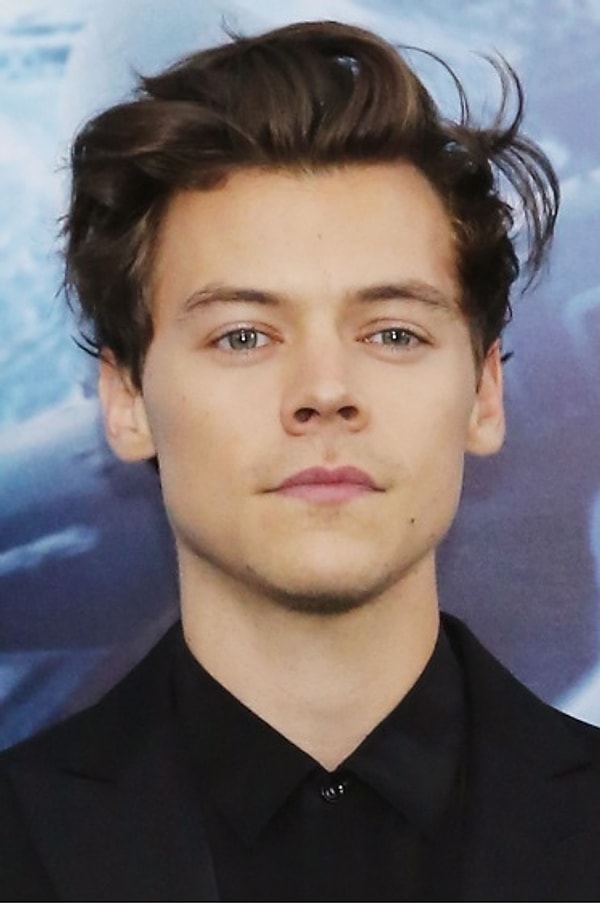 6. Но вы только посмотрите, как хорошо он подходит на роль возлюбленного Ариэль!