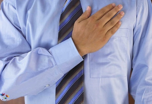 1. Если вы выбрали первое платье, то женственность ваше второе имя