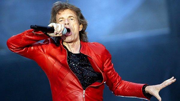 3. Mick Jagger: 75 yaşındaki Jagger'ı ve ona özel dansını asla unutmayacağız.