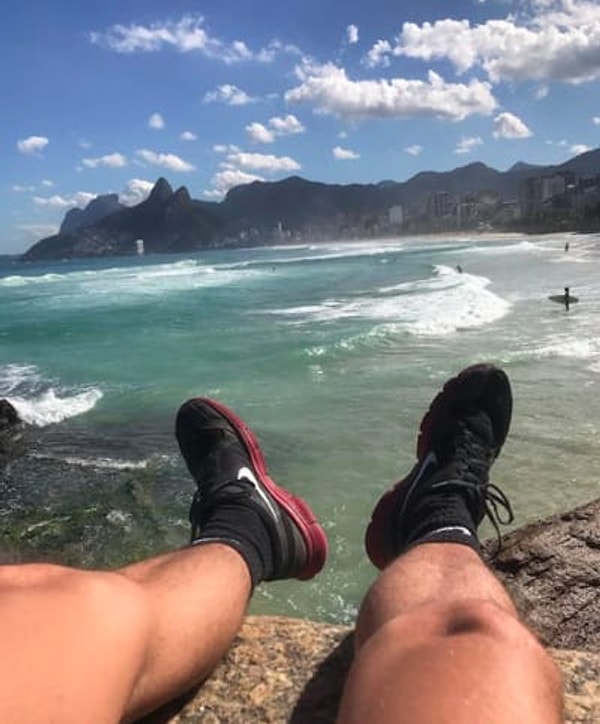 2. Не ездите в фавелы в Рио. Лучше отправиться в район Ипанема или Леблон.