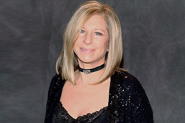 2. Большой нос не помешал Барбре Стрейзанд стать одной из самых популярных актрис в мире.