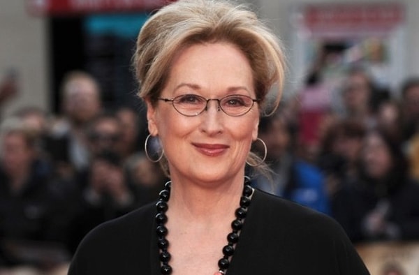 11. Мэрил Стрип - противница пластической хирургии. Она признается, что никогда не хотела что-либо изменить в своей внешности.