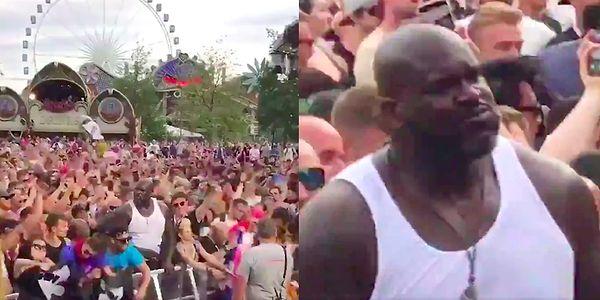 NBA'in efsane isimlerinden olan Shaq, katılımcılarına unutulmaz bir deneyim yaşatan Tomorrowland'de coşarken görüntülendi.