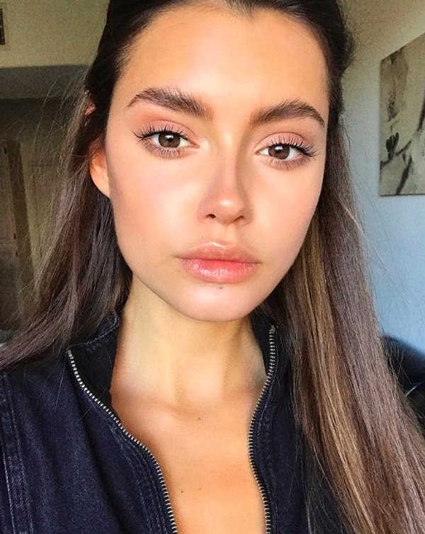 Согласно результатам теста, больше всего вам подходит нейтральный макияж "без макияжа"!