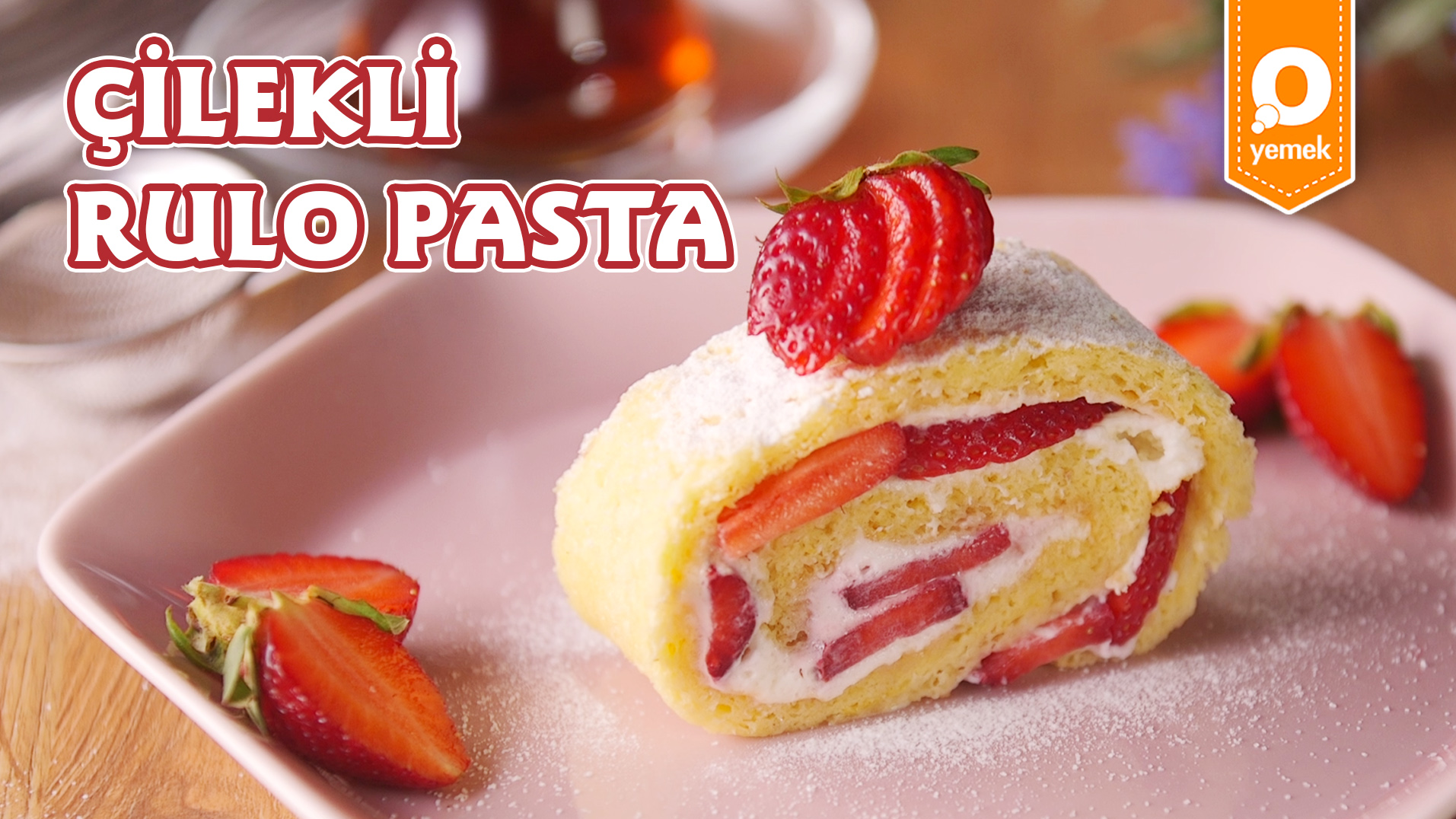 Tezgahlarda Çilekler Bitmeden Koşun! Çilekli Rulo Pasta Nasıl Yapılır