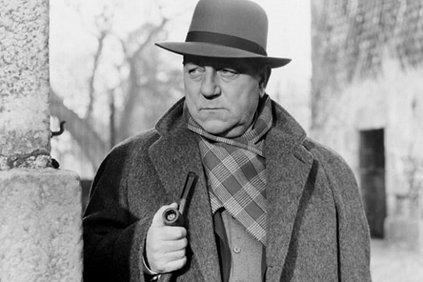 3. А теперь постарайтесь назвать, как величали комиссара Мегрэ - главного героя популярной серии детективных романов и рассказов Жоржа Сименона.