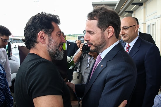 19 Temmuz'da Tahliye Edilmişti: Eski Halk Bankası Genel Müdür Yardımcısı Hakan Atilla Türkiye'de