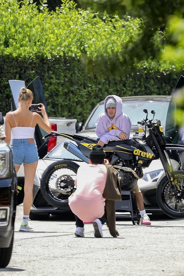 А это момент съемок: