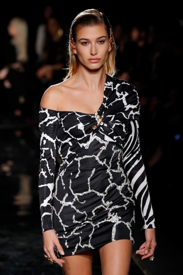 24. Хейли Бибер