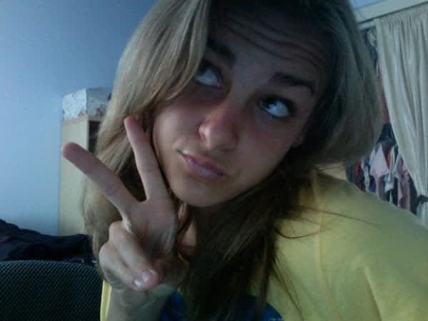 14. Фоткались в такой позе