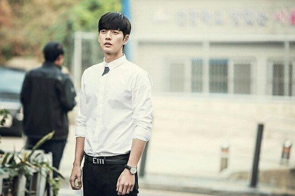 16. Park Hae Jin – Cheese In The Trap