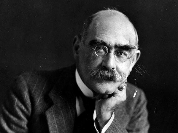5. Rudyard Kipling'in yazdığı kelime başına 10 şilin kazandığını öğrenen iki Oxford öğrencisi, yanına gidip ona 10 şilin uzatmış ve "En iyi kelimelerinizden birini alabilir miyiz?" demişler. Kipling’in cevabı şöyle olmuş: "Teşekkürler"