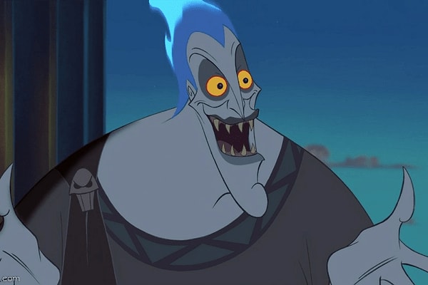 9. В «Геркулесе» Гадес пообещал не навредить Мегаре, если Геркулес откажется от своих сил на какой срок?