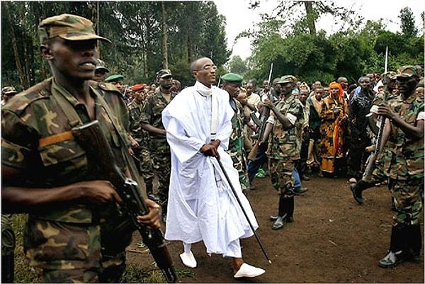 2002 - Kongo ve Ruanda arasında, Orta Afrika`da istikrarsızlığa ve milyonlarca kişinin ölümüne yol açan savaşı sona erdirme çabasıyla barış anlaşması imzalandı.