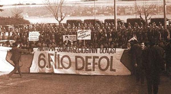 1969 - Altıncı Filo’yu protesto etmek için yapılan mitinge bir grubun saldırmasıyla çıkan olaylarda iki genç öldü yaklaşık 200 kişi yaralandı.