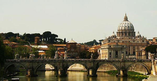 Mastro Titta, Sant Angelo Köprüsü'nün öbür tarafında yaşıyor, karşıya yalnızca idam gerçekleştirileceğinde geçiyordu.