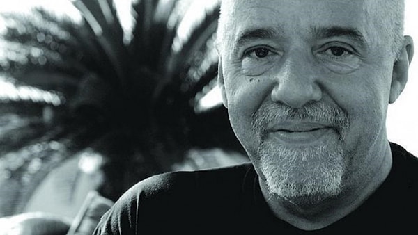 6. "Жизнь всегда ждёт подходящего момента, чтобы..."