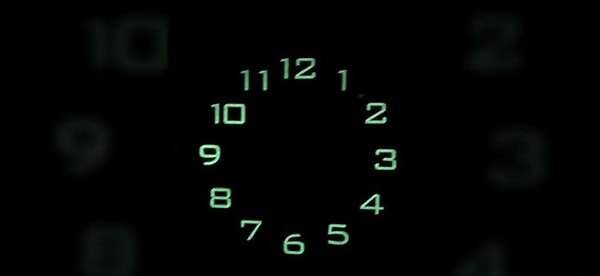 11. Все, конечно, замечательно, но у этих часов в темноте не светятся стрелки