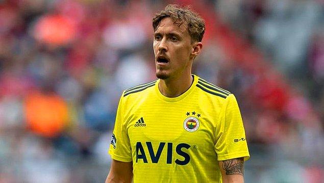 Fenerbahçe'nin golcü futbolcusu Max Kruse, Real Madrid'e 5-3 mağlup oldukları karşılaşmanın ardından Alman gazetecilerin sorularını yanıtladı. 31 yaşındaki santrfor, iki maçta 11 gol yemelerinin kabul edilemez olduğunu söyledi.