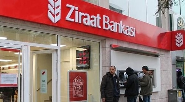 Türkiye Cumhuriyeti Merkez Bankası'nın faizleri düşürmesiyle birlikte bankalar da faizleri indirmeye başladı.