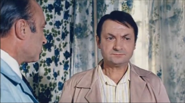 9. Где Г. Вицин носил на руках Эдиту Пьеху?