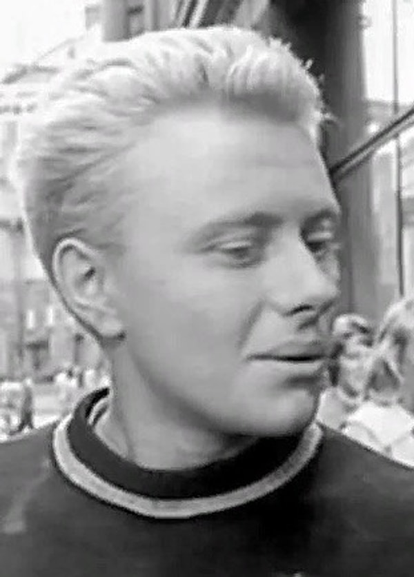 20. Андрей Миронов