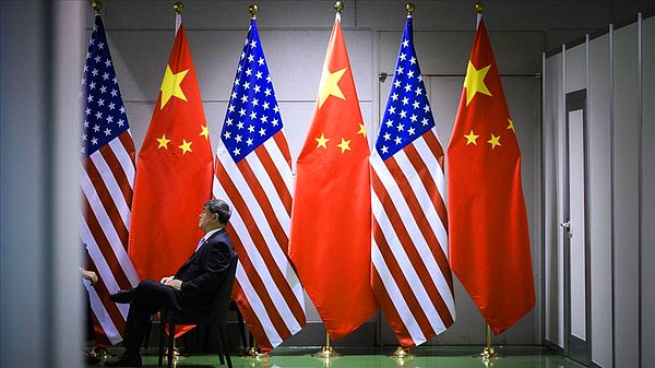 Çin ABD'nin gümrük vergisi hamlesine pazartesi günü yanıt  verdi.