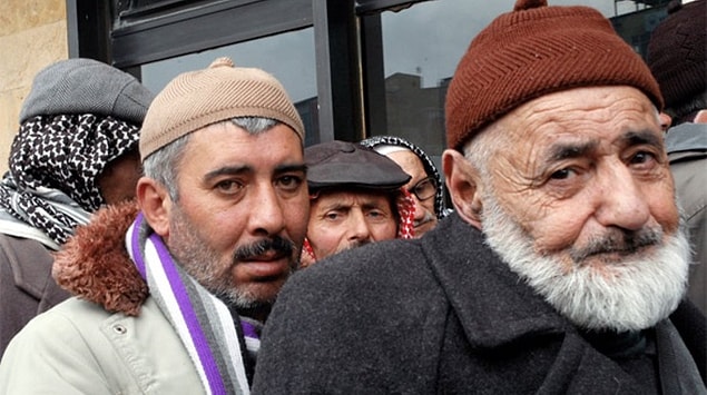 Selçuk, 12 milyon 142 bin kişiye ödenecek toplam ikramiyenin yaklaşık 10 milyar 800 milyon lira olduğunu belirtti.