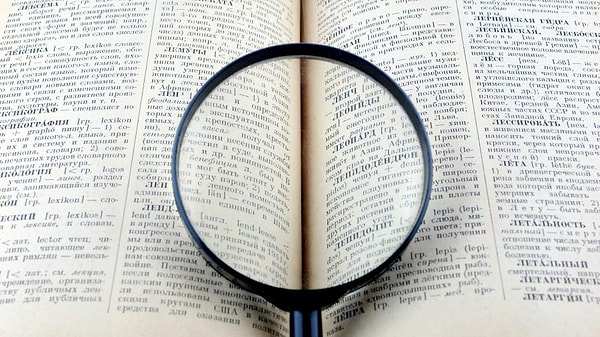 2. Выберите правильное написание: