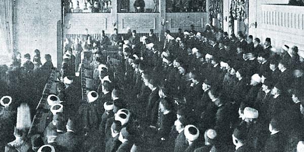 1912 - Padişah Sultan Reşat, Meclis-i Mebusan'ı feshetti ve 14 Mayıs 1914'e kadar kadar Osmanlı Meclisi toplanamadı.