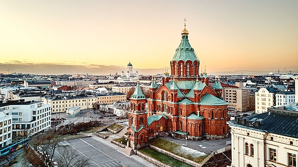 2. Как назывался город Хельсинки во время вхождения Финляндии в состав России?